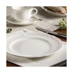 Villeroy & Boch Manoir Salad Plate -Villeroy - Boch Store 1129472 2 f5bec922 288e 417c a00b b9ef73869c2d